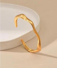 Luxourious Gold Plated Trendy Bracelet