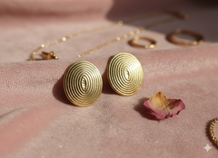 Royal Round Earrings