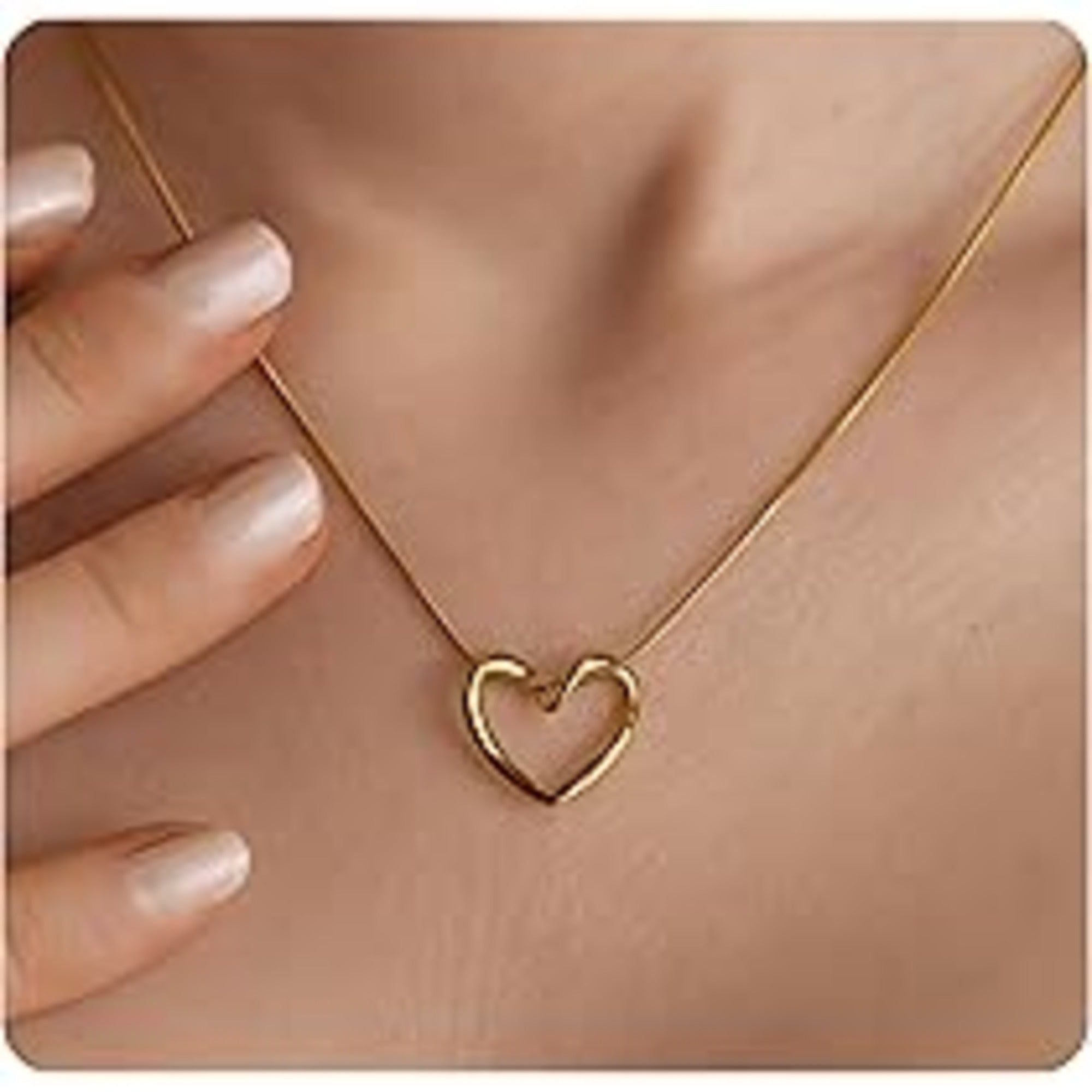 Twisted Heart Pendant Necklace Golden – Sashaa Styles