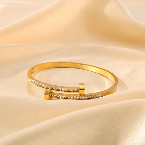 Noila Diamond Gold Cuff