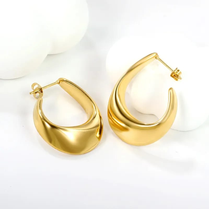 Golden Curve Hoops