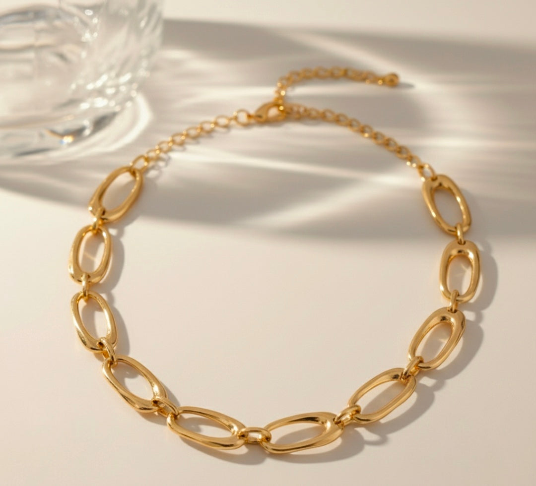 Bold Chain Style Necklace